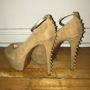 TAN SUEDE SPIKED STILETTO PLATFORM HEELS